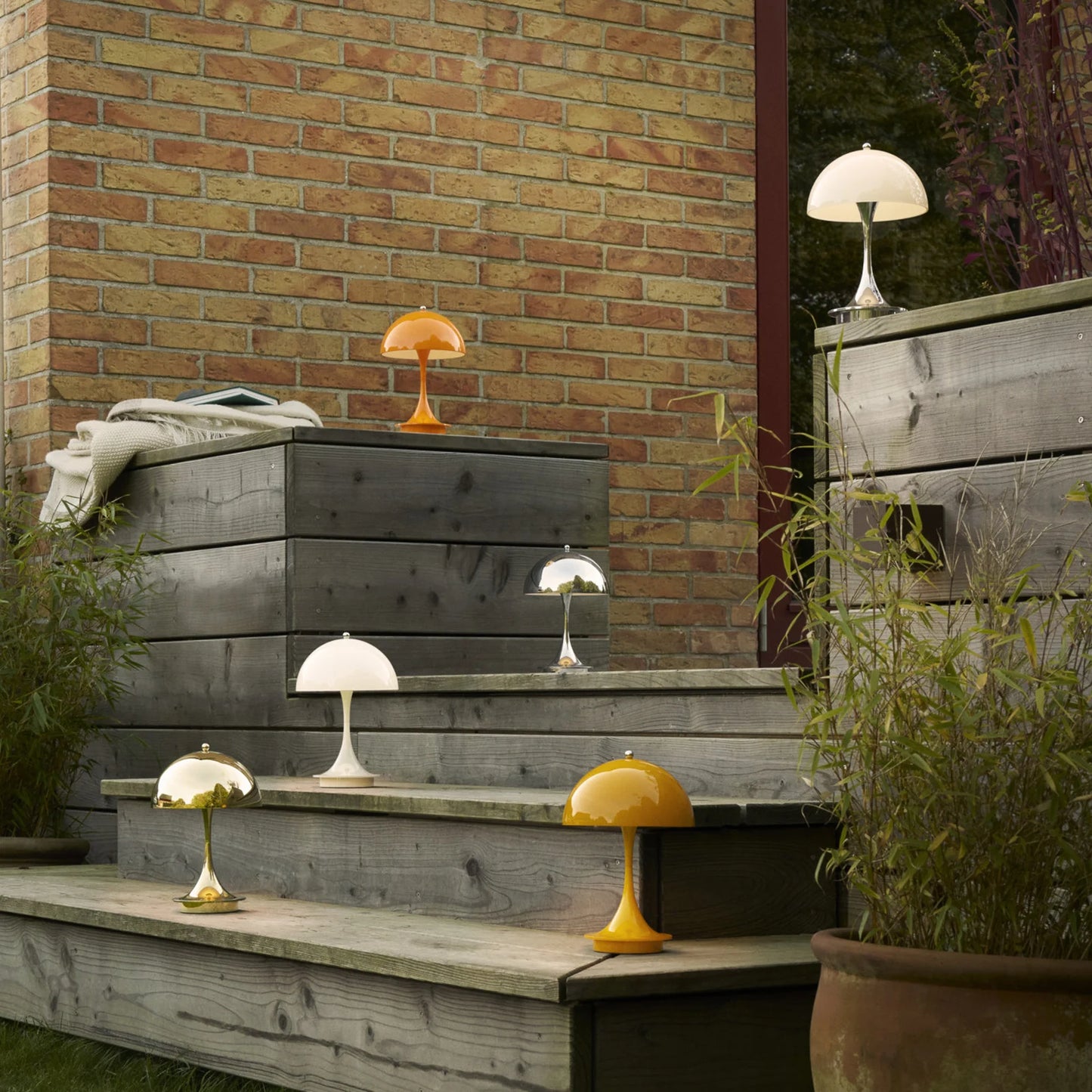 Louis Poulsen Panthella 160 Portable Lamp V3